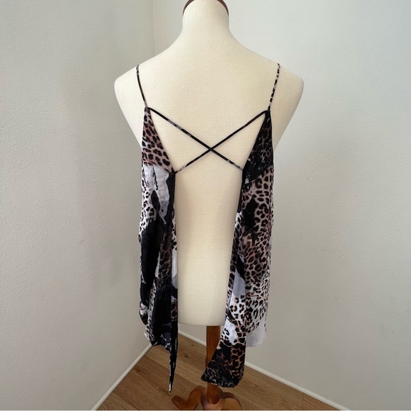 Bebe Woven Leopard Strap Back Tank Top - Picture 5 of 8